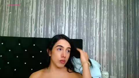 alicee_moonn online show from April 2026 09:05:01 PM
