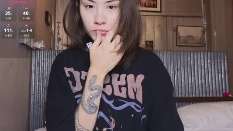 Alice  vacation  online show from April 2026 01:00:02 PM