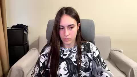 Snapshot of alicekollt chatting on June 2026 01:49:01 AM alicekollt online show from June 2026 01:49:01 AM