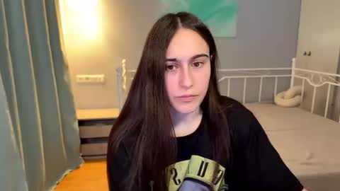 Snapshot of alicekollt chatting on June 2026 08:56:02 PM alicekollt online show from June 2026 08:56:02 PM