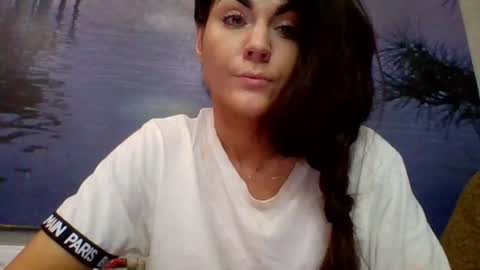 Snapshot of alicetailorrr chatting on June 2026 05:23:02 AM AliceTailorrr online show from June 2026 05:23:02 AM