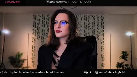 Alicia online show from June 2026 06:39:01 PM