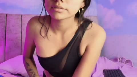 Aliclark online show from April 2026 07:15:01 PM