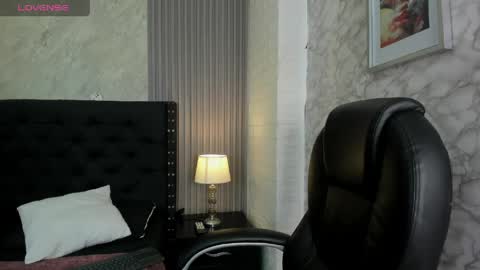 alicya online show from April 2026 12:15:01 PM