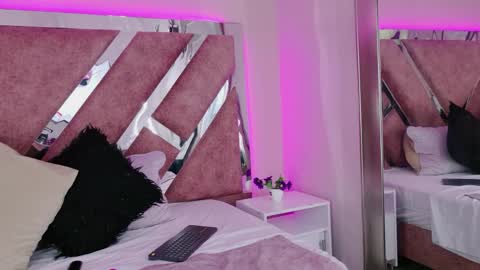 Ali Diaz online show from April 2026 06:45:01 PM