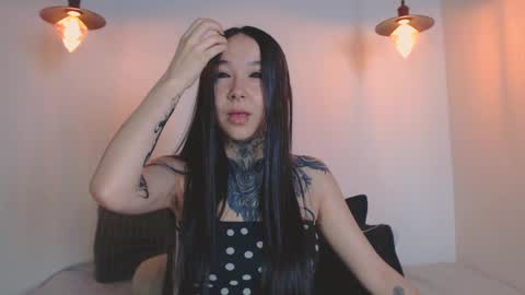    online show from April 2026 01:33:01 AM