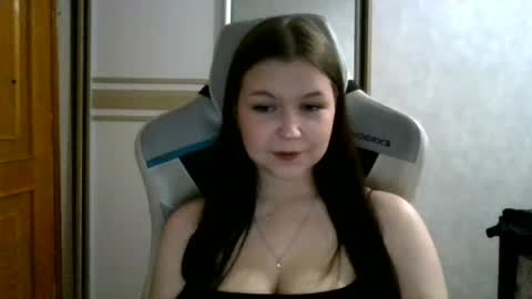 Snapshot of alii_na chatting on July 2026 01:48:02 PM alii na online show from July 2026 01:48:02 PM