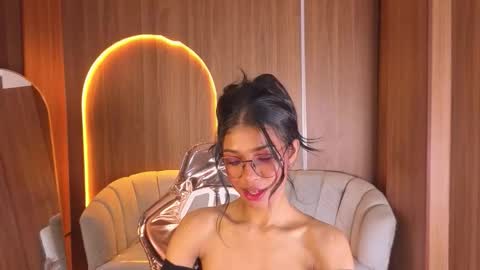 alina_b_ online show from March 2026 08:25:01 PM