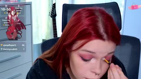 Snapshot of alinabae chatting on May 2026 07:50:01 AM Alina and Ben online show from May 2026 07:50:01 AM