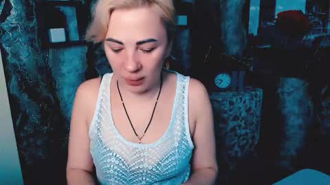 Snapshot of alinafrey_ chatting on January 2026 06:16:01 AM Alina online show from January 2026 06:16:01 AM