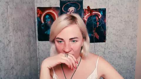 Snapshot of alinafrey_ chatting on February 2026 10:10:01 AM Alina online show from February 2026 10:10:01 AM