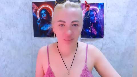 Snapshot of alinafrey_ chatting on March 2026 05:11:01 AM Alina online show from March 2026 05:11:01 AM