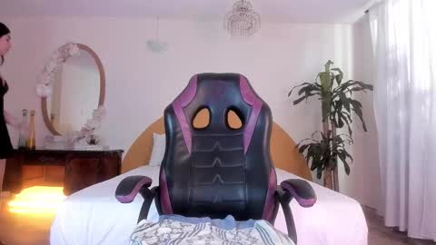 AlinaSimmons online show from March 2026 12:31:02 PM