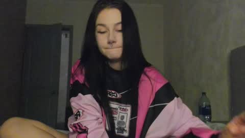 Aline Greeeen online show from April 2026 07:09:01 AM