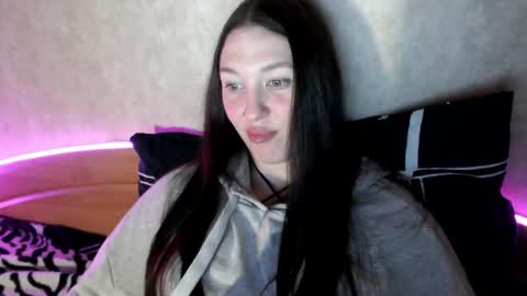 alisaadoll online show from April 2026 01:57:02 PM