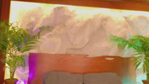 Alison Moon  online show from April 2026 11:32:02 PM