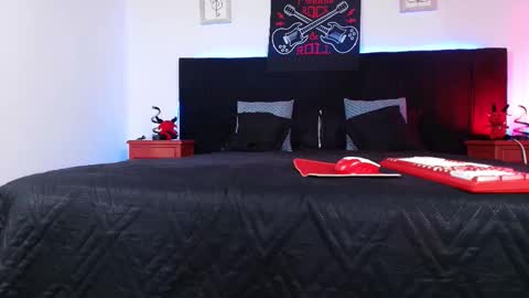 Snapshot of alisse_moore chatting on February 2026 12:28:01 PM Alisse online show from February 2026 12:28:01 PM