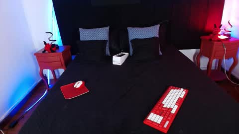 Snapshot of alisse_moore chatting on March 2026 12:22:02 PM Alisse online show from March 2026 12:22:02 PM