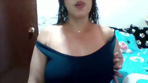 Snapshot of alisson_brand chatting on January 2026 05:15:01 PM alisson brand online show from January 2026 05:15:01 PM