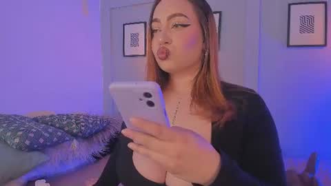 Snapshot of allasska_ chatting on June 2026 04:32:02 AM Laura online show from June 2026 04:32:02 AM