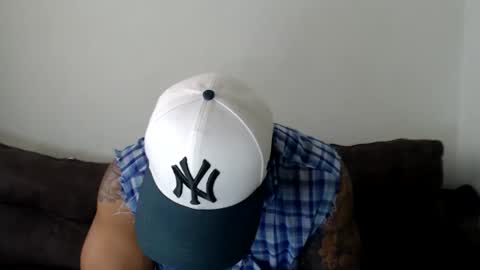allen_ferrer10 online show from June 2026 04:12:01 PM