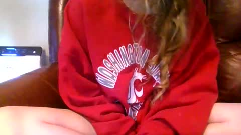 alliebearx online show from March 2026 04:36:01 PM