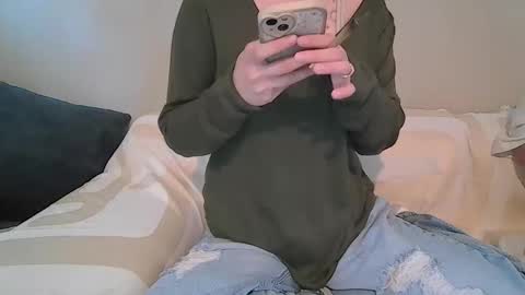 alliebearx online show from April 2026 08:53:02 PM