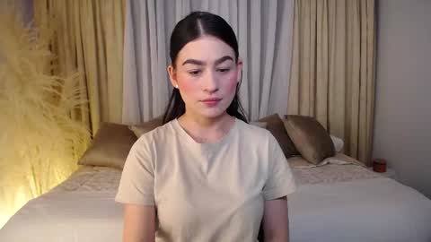 Allie  online show from June 2026 09:17:01 PM