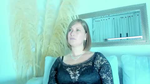 Snapshot of allison_01stone chatting on February 2026 09:19:02 PM Allison online show from February 2026 09:19:02 PM