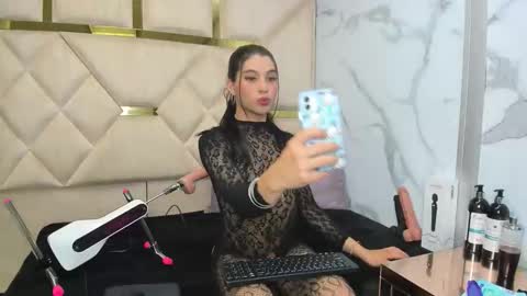 Snapshot of allison_69ts chatting on April 2026 05:07:02 AM allison_69ts online show from April 2026 05:07:02 AM