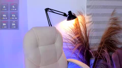Snapshot of allison_owensxx chatting on June 2026 11:11:02 AM Allison online show from June 2026 11:11:02 AM
