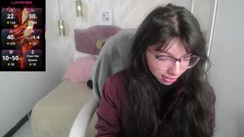 Snapshot of alllyson_ chatting on February 2026 08:07:02 PM alison online show from February 2026 08:07:02 PM