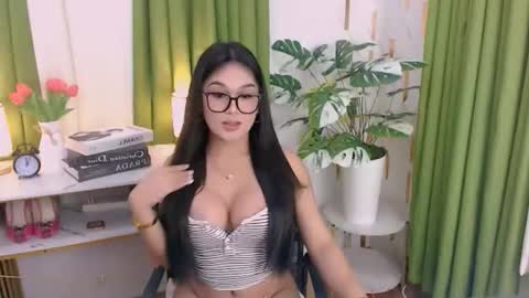 Snapshot of alluring_brianna08 chatting on June 2026 12:32:02 AM Brianna online show from June 2026 12:32:02 AM
