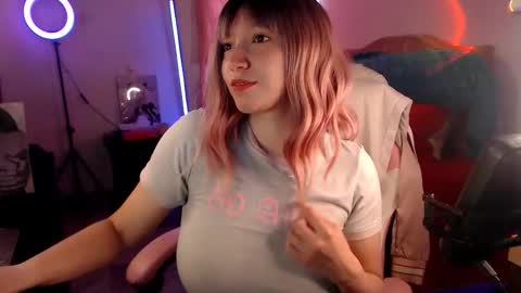 Snapshot of ally_donfort chatting on December 2025 08:47:02 PM Ally online show from December 2025 08:47:02 PM