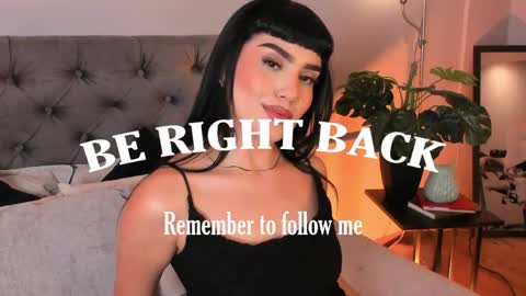 Mia online show from May 2026 01:08:02 PM