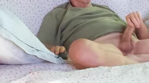 almost 9 online show from October 2025 01:31:02 PM