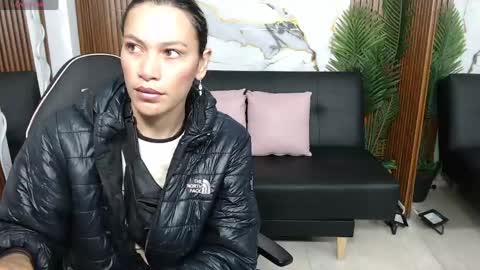 alonddra_tay online show from May 2026 11:38:02 AM