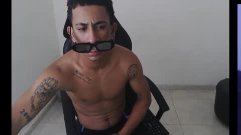 alphas_latins online show from April 2026 07:31:01 AM