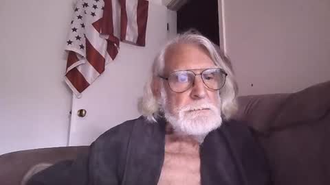 AlphaUniform online show from July 2026 07:31:02 PM