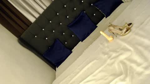Snapshot of althea_pleasure chatting on June 2026 04:50:01 PM Althea online show from June 2026 04:50:01 PM