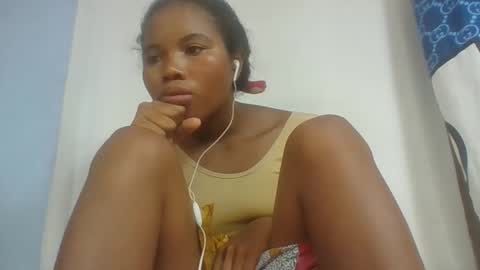 alydie7 online show from April 2026 06:31:02 PM