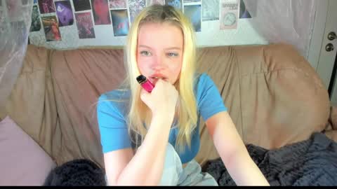 Alysa   7GMT  online show from March 2026 10:21:02 PM