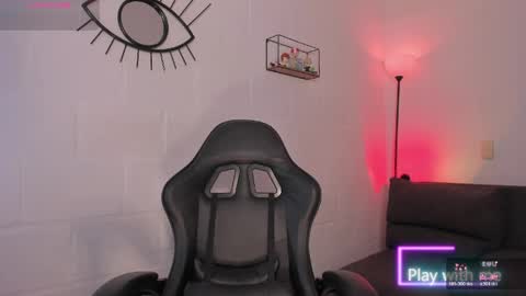 Alyson online show from April 2026 01:05:02 PM