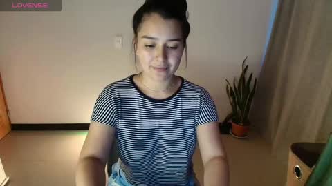 alyssia wolds online show from April 2026 10:54:02 PM