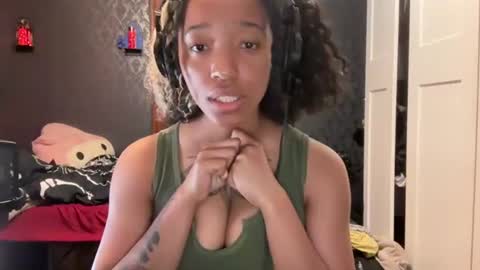 Alyx  online show from July 2026 12:57:01 AM
