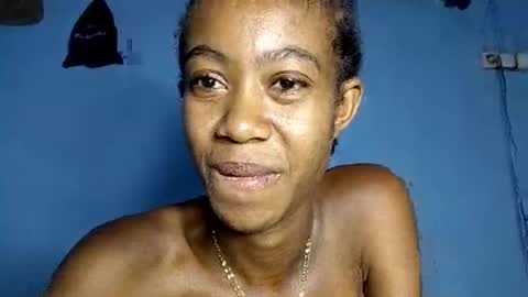 Snapshot of amah17 chatting on December 2024 07:43:02 PM Amah online show from December 2024 07:43:02 PM