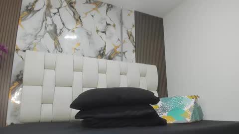 amanda29_ online show from March 2026 07:06:01 PM