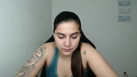 The queen of the biceps  online show from March 2026 10:03:01 PM