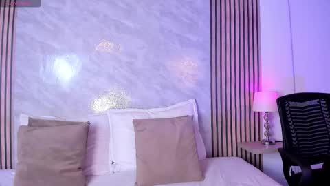 Luisa online show from March 2026 02:27:01 AM