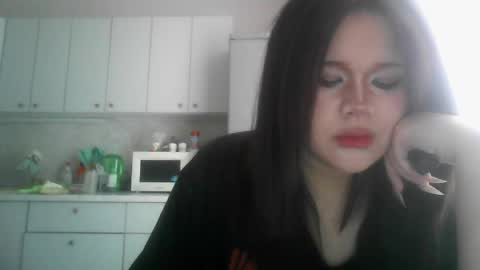 Snapshot of amanda_mia chatting on April 2026 07:02:02 AM amanda_mia online show from April 2026 07:02:02 AM